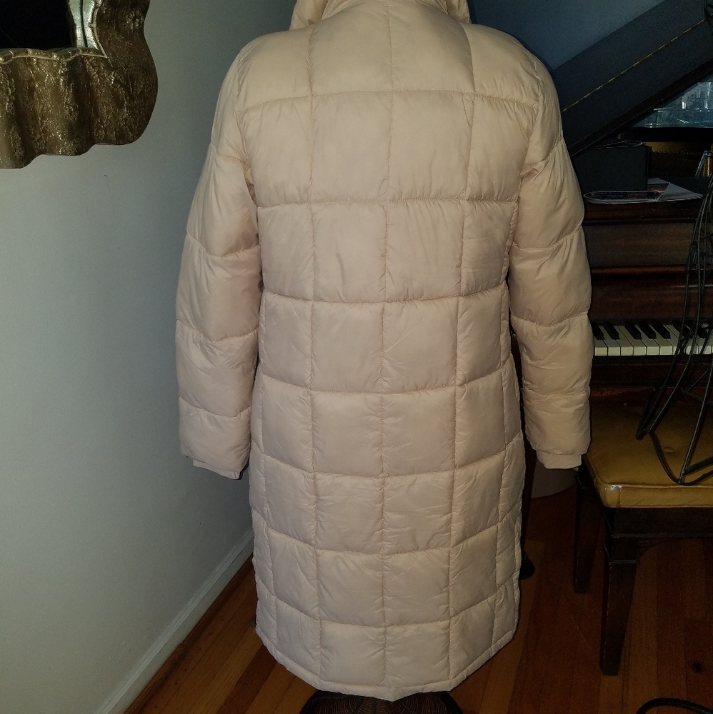 Amazon Essentials Women's Lightweight Quilted Lon… - image 4